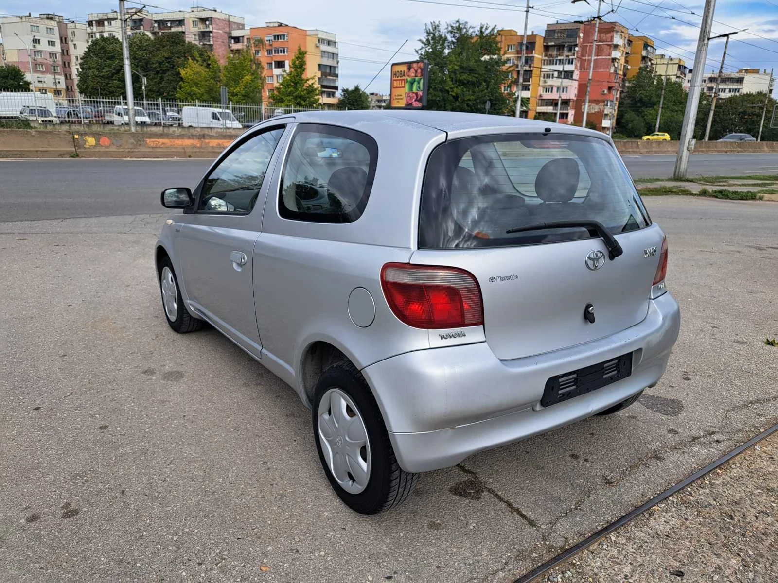 Toyota Yaris  - изображение 6