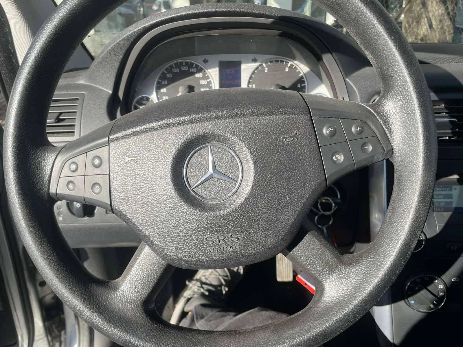 Mercedes-Benz B 180 2, 0 CDi | Mobile.bg — изображение 11