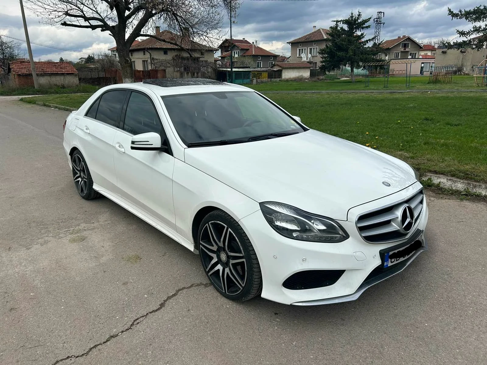 Mercedes-Benz E 250 Bluetec 4 matic - изображение 2