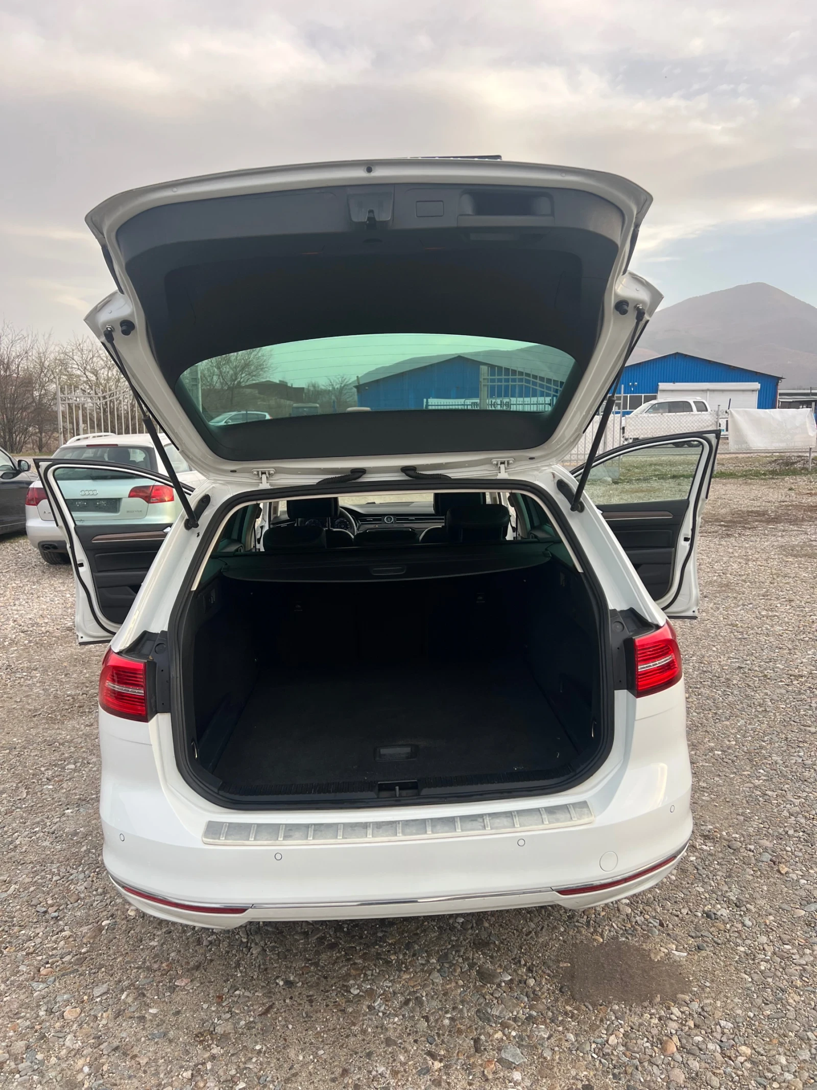 VW Passat 2.0TDI* * Digital* Exclusive*  | Mobile.bg   16