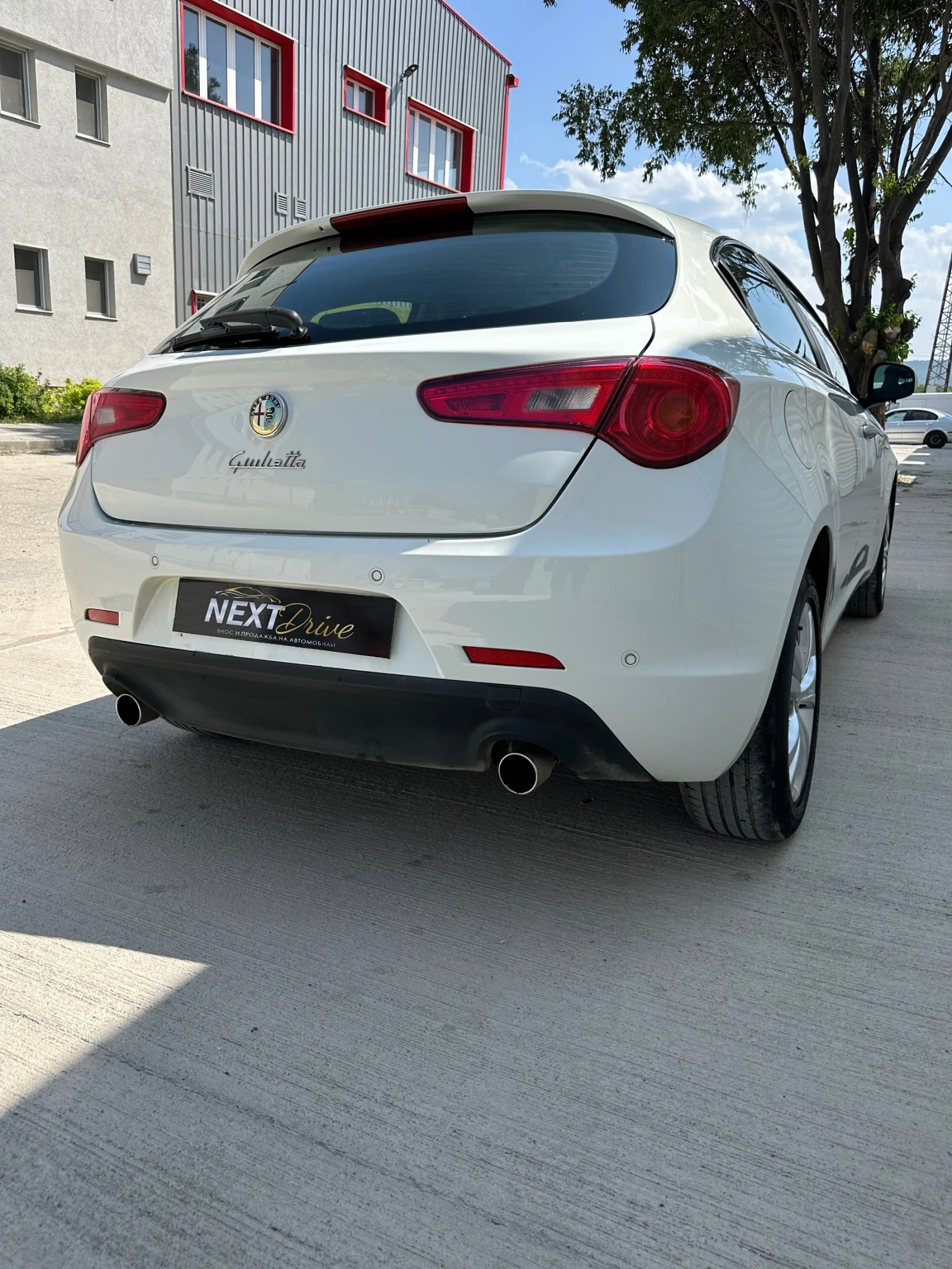Alfa Romeo Giulietta 2.0 JTDM - изображение 5