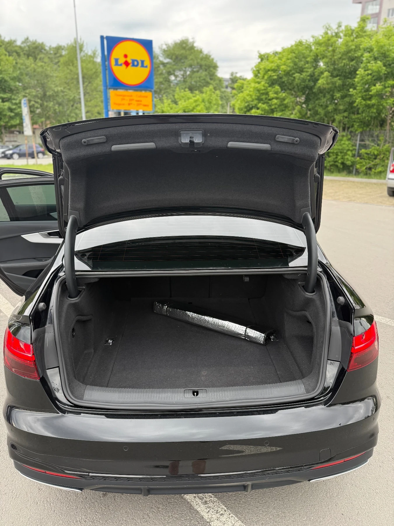 Audi A4 45TFSI 2023 S LINE /ОБСЛУЖЕНА  - изображение 9