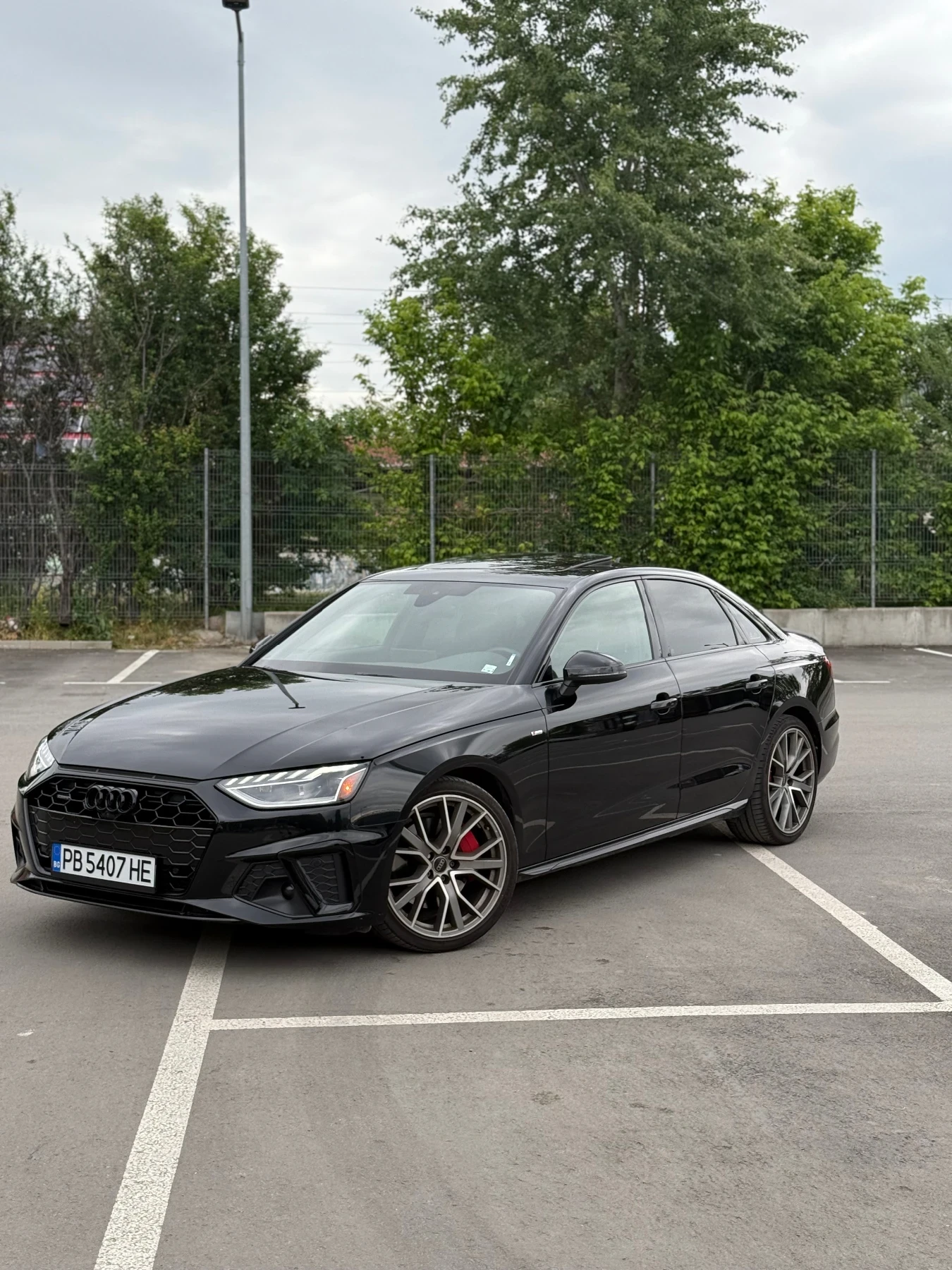 Audi A4 45TFSI 2023 S LINE /ОБСЛУЖЕНА  - изображение 4