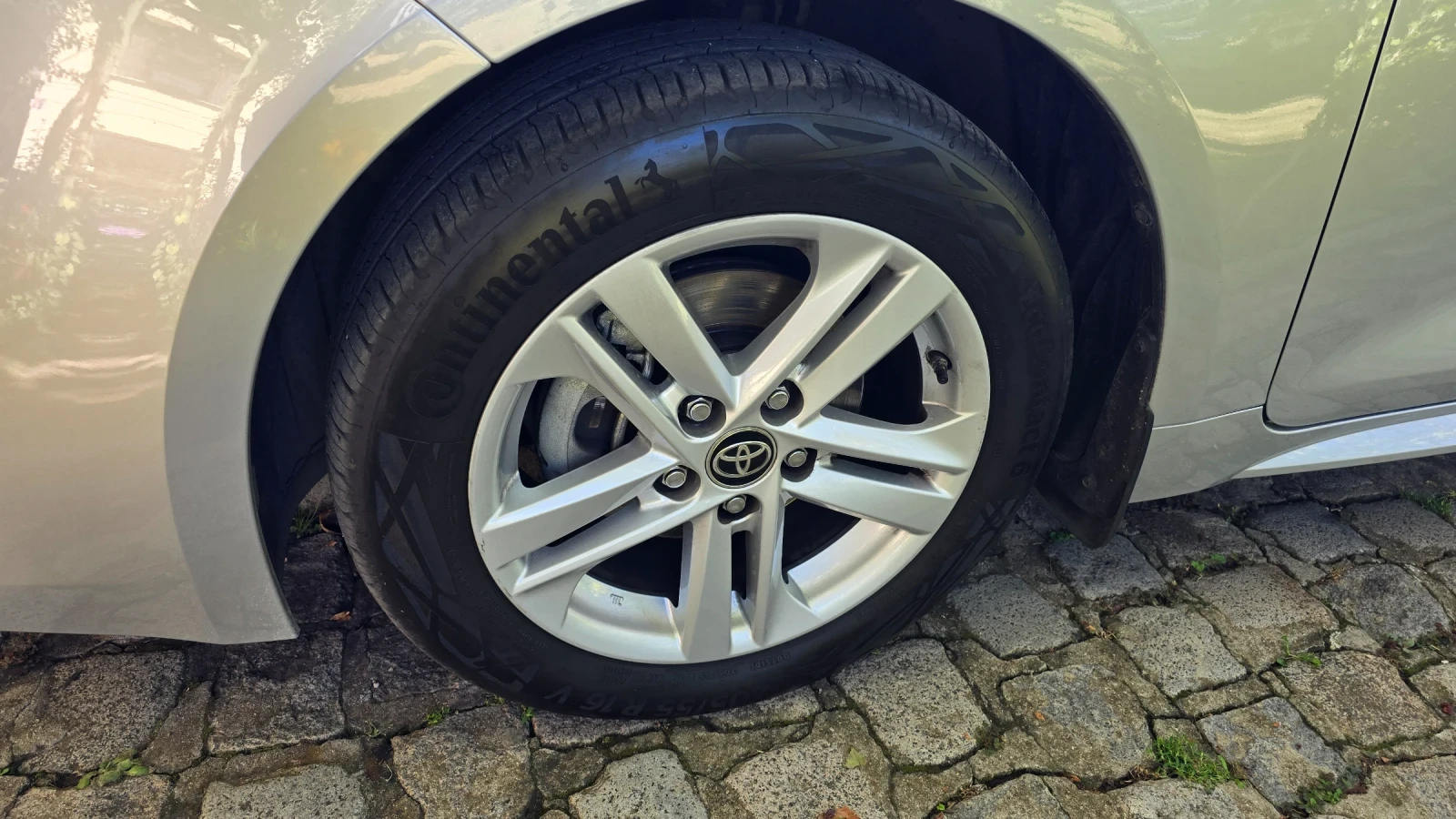 Toyota Corolla Executive HB 1.2 6M Turbo | Mobile.bg   11