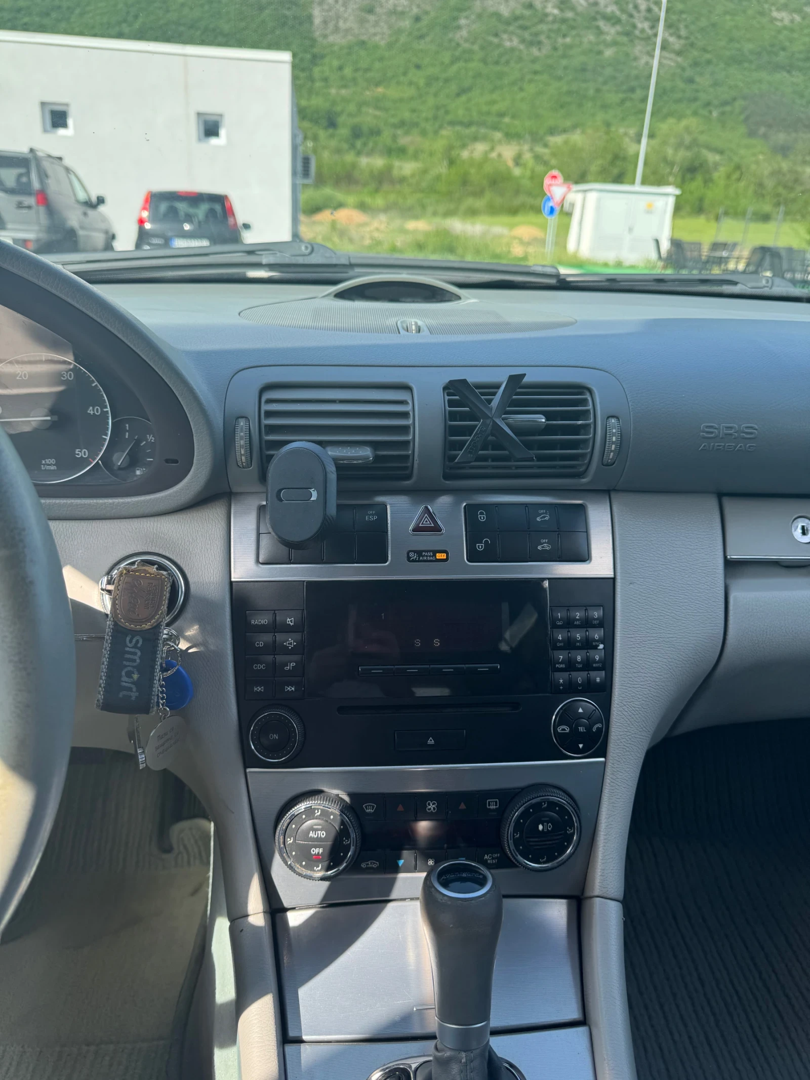 Mercedes-Benz C 220 Face-lift 2.2 diesel  | Mobile.bg   12