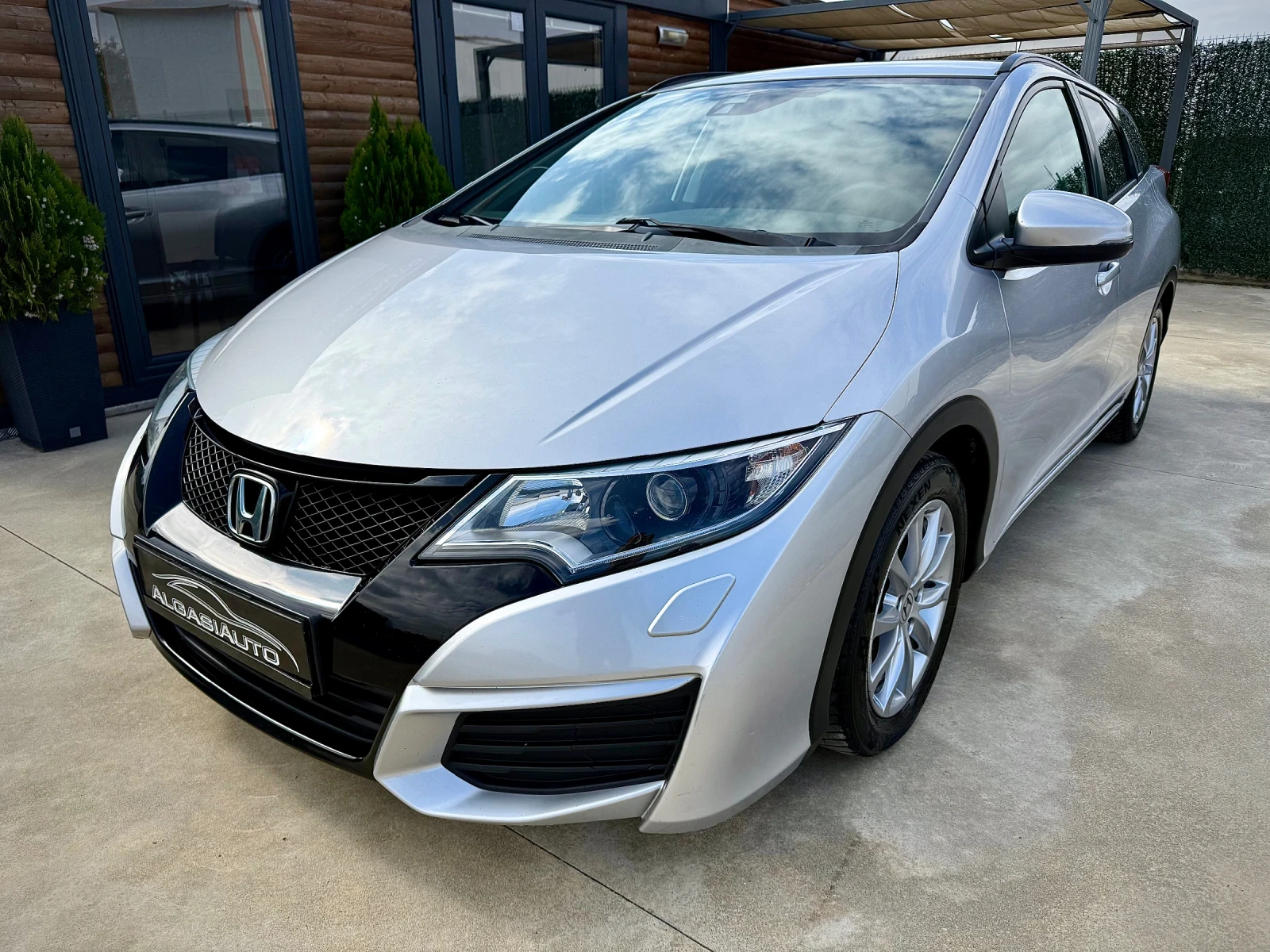 Honda Civic 1.8 i-VTEC* FACELIFT* LED - изображение 8