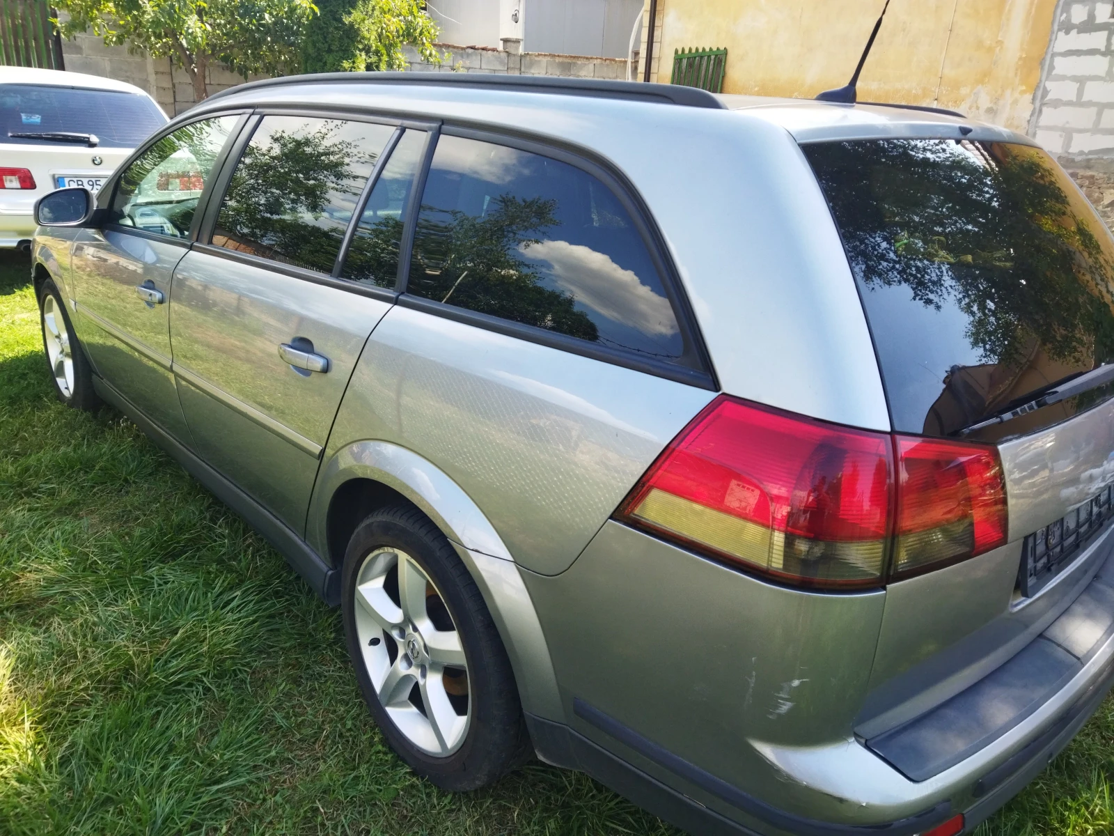 Opel Vectra C 1.9 150 - изображение 4