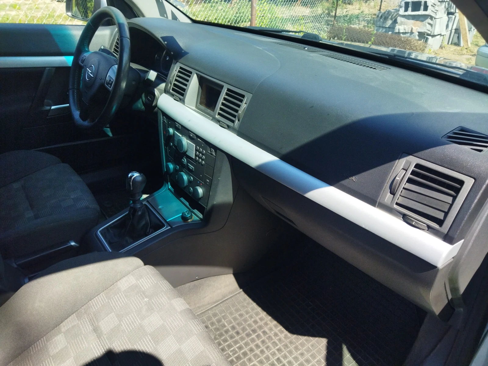 Opel Vectra C 1.9 150 - изображение 6