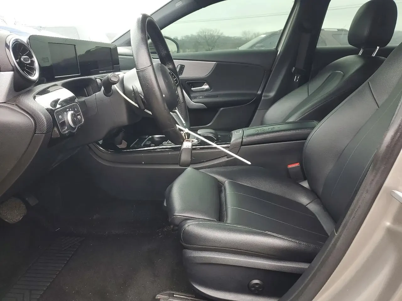 Mercedes-Benz A 220, снимка 7 - Автомобили и джипове - 54049385