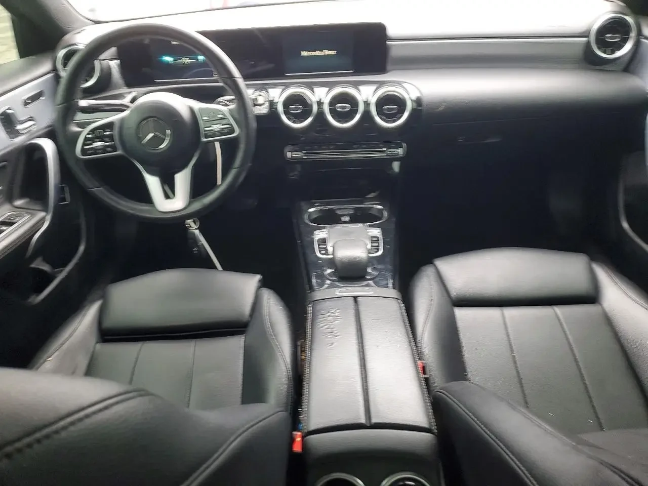 Mercedes-Benz A 220, снимка 8 - Автомобили и джипове - 54049385