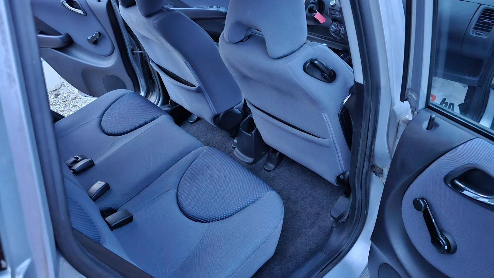 Honda Jazz 1.4 i -84к.с LS, снимка 9 - Автомобили и джипове - 54213136