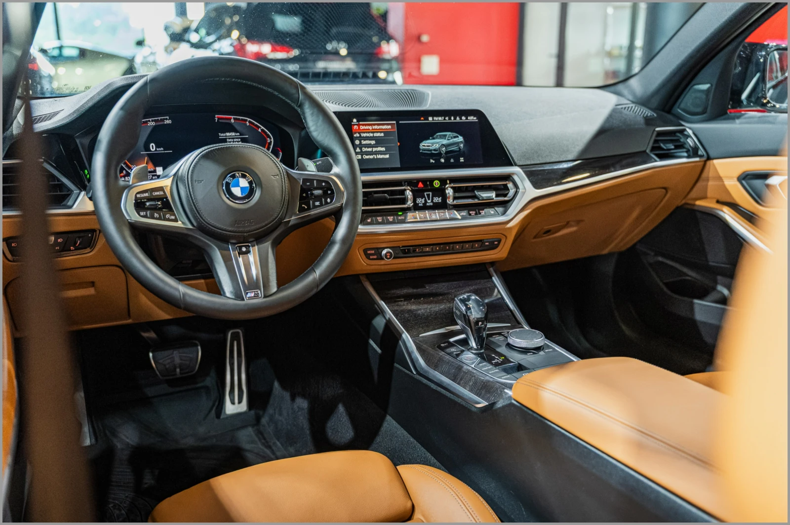 BMW 330 xDrive, снимка 11 - Автомобили и джипове - 55011539