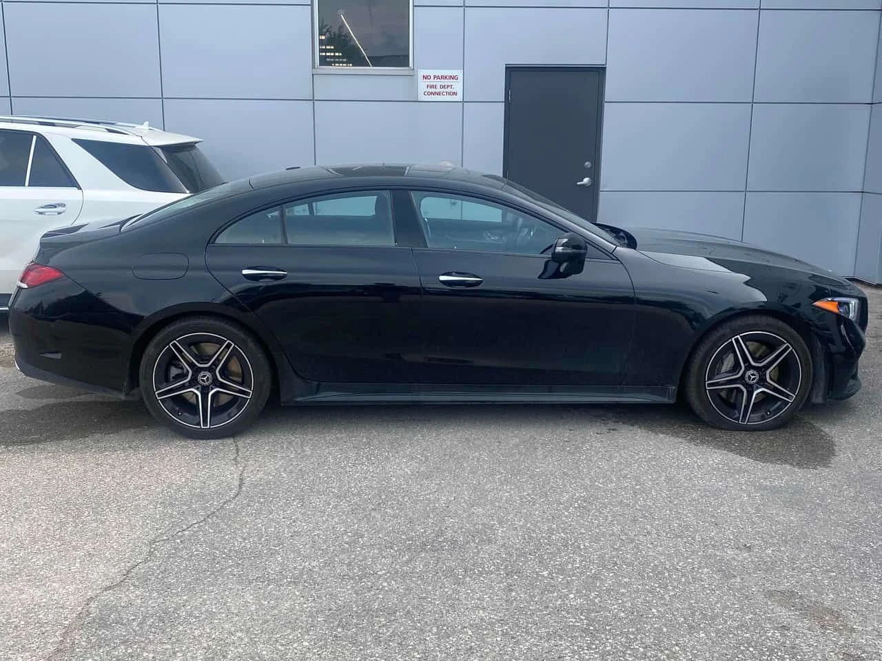 Mercedes-Benz CLS 450 /360/DISTRONIC/BURMESTER/АВТОКРЕДИТ , снимка 3 - Автомобили и джипове - 55085327