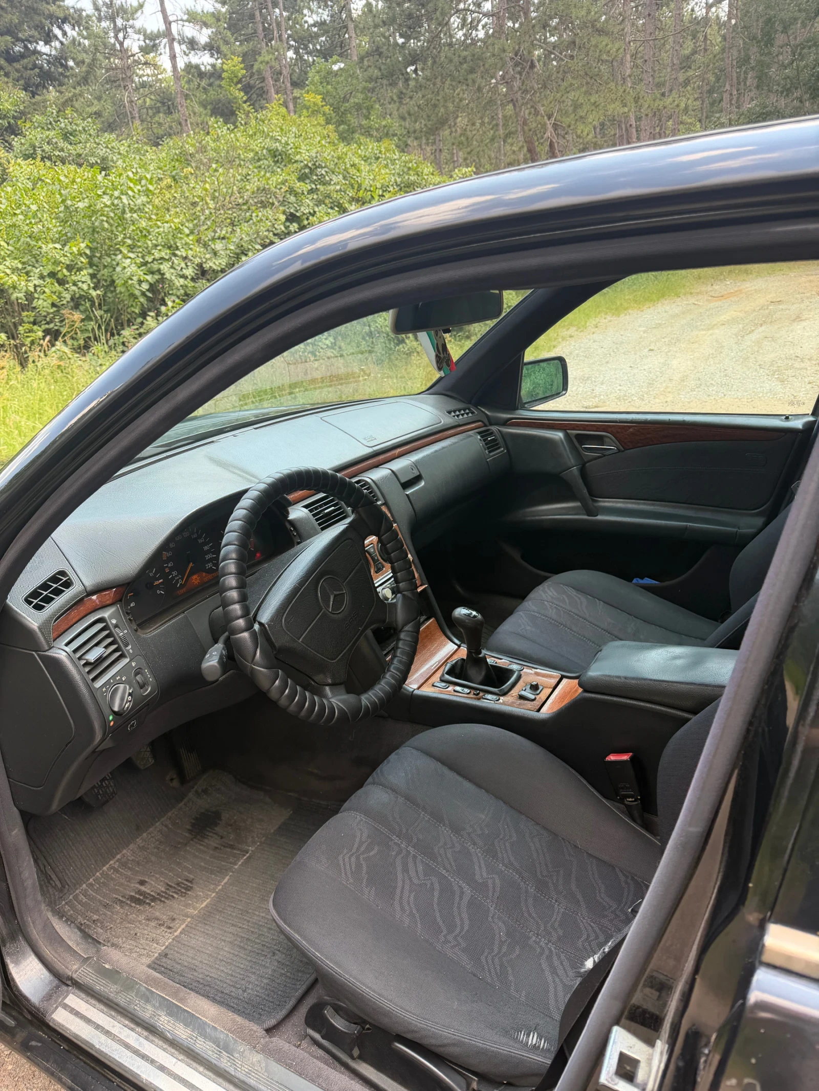 Mercedes-Benz E 290, снимка 7 - Автомобили и джипове - 55097183