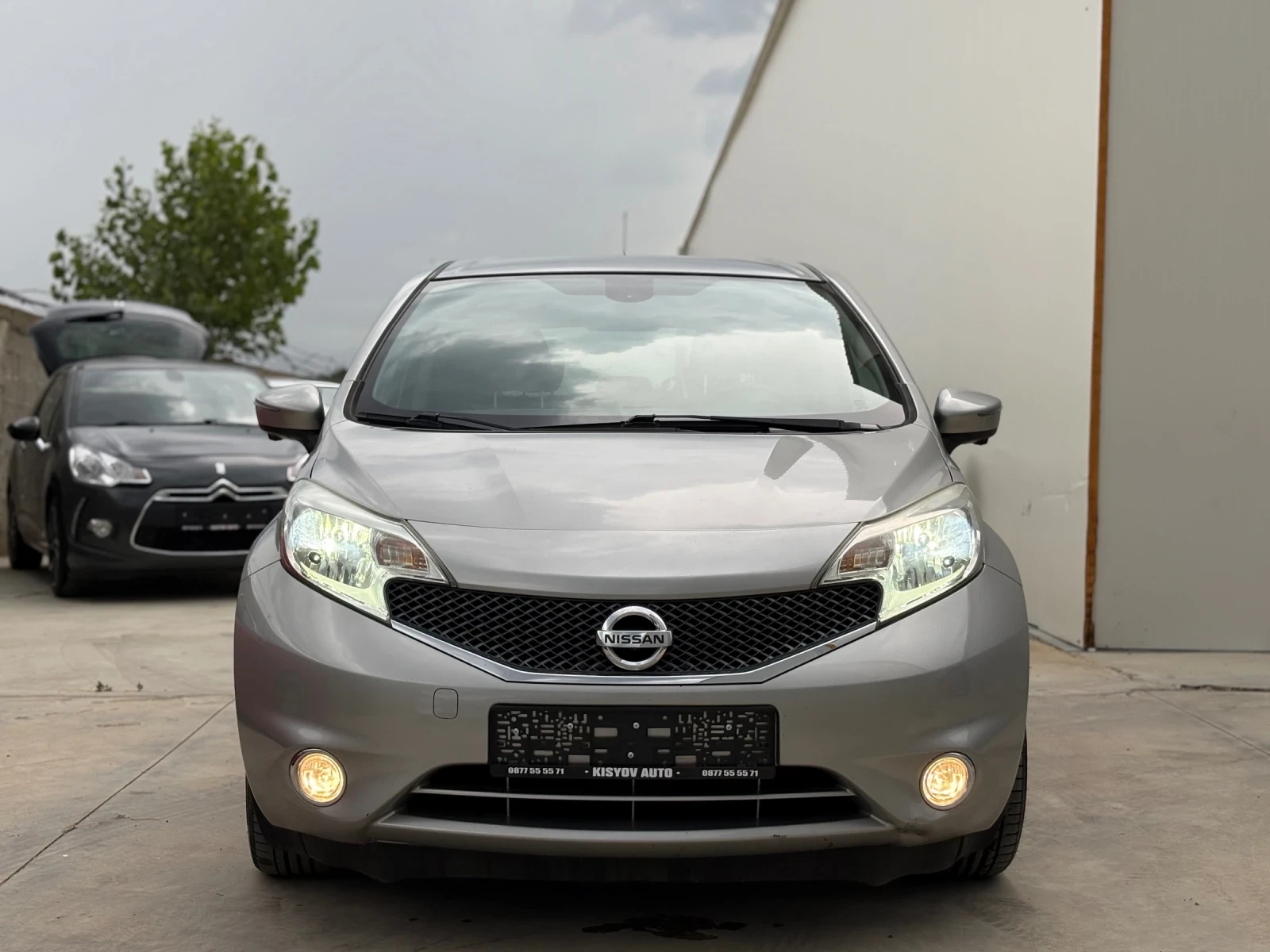 Nissan Note 1.5 DCi 90кс Navi 360 камера Keyless* Full Service, снимка 2 - Автомобили и джипове - 55124531