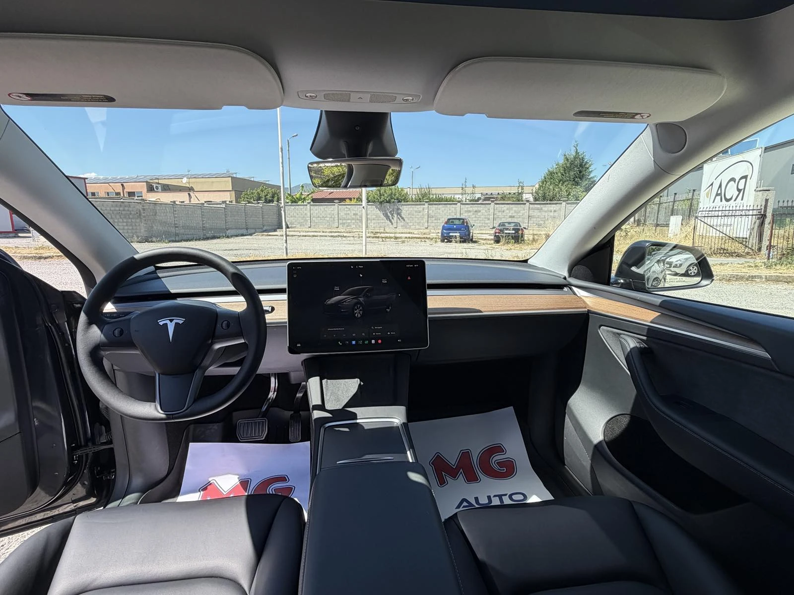 Tesla Model Y long rance Като нова, снимка 10 - Автомобили и джипове - 55691334