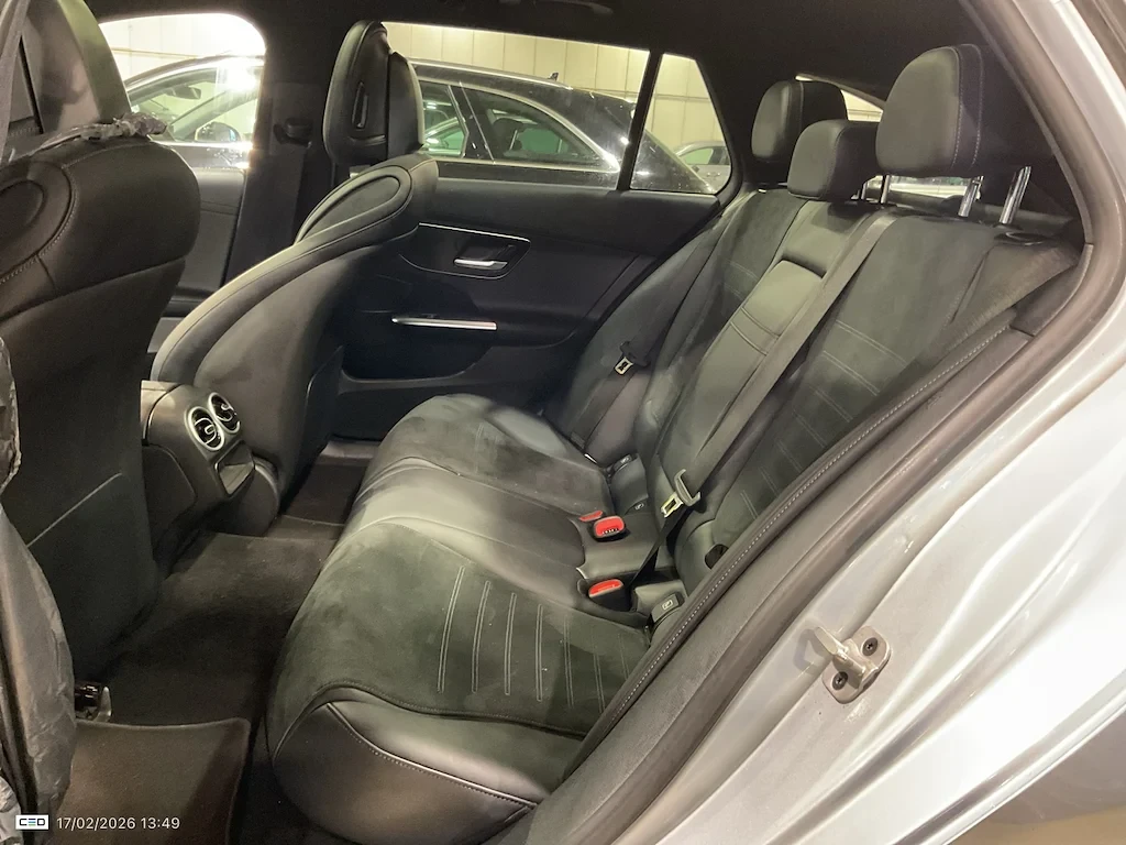 Mercedes-Benz C 300 300e Plug-In Hybrid AMG Night, снимка 6 - Автомобили и джипове - 55725927