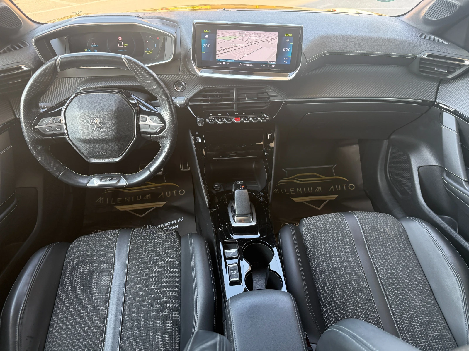 Peugeot 208 e GT Line 50kWh ГАРАНЦИЯ ДО 2028г. !!! , снимка 11 - Автомобили и джипове - 56071900