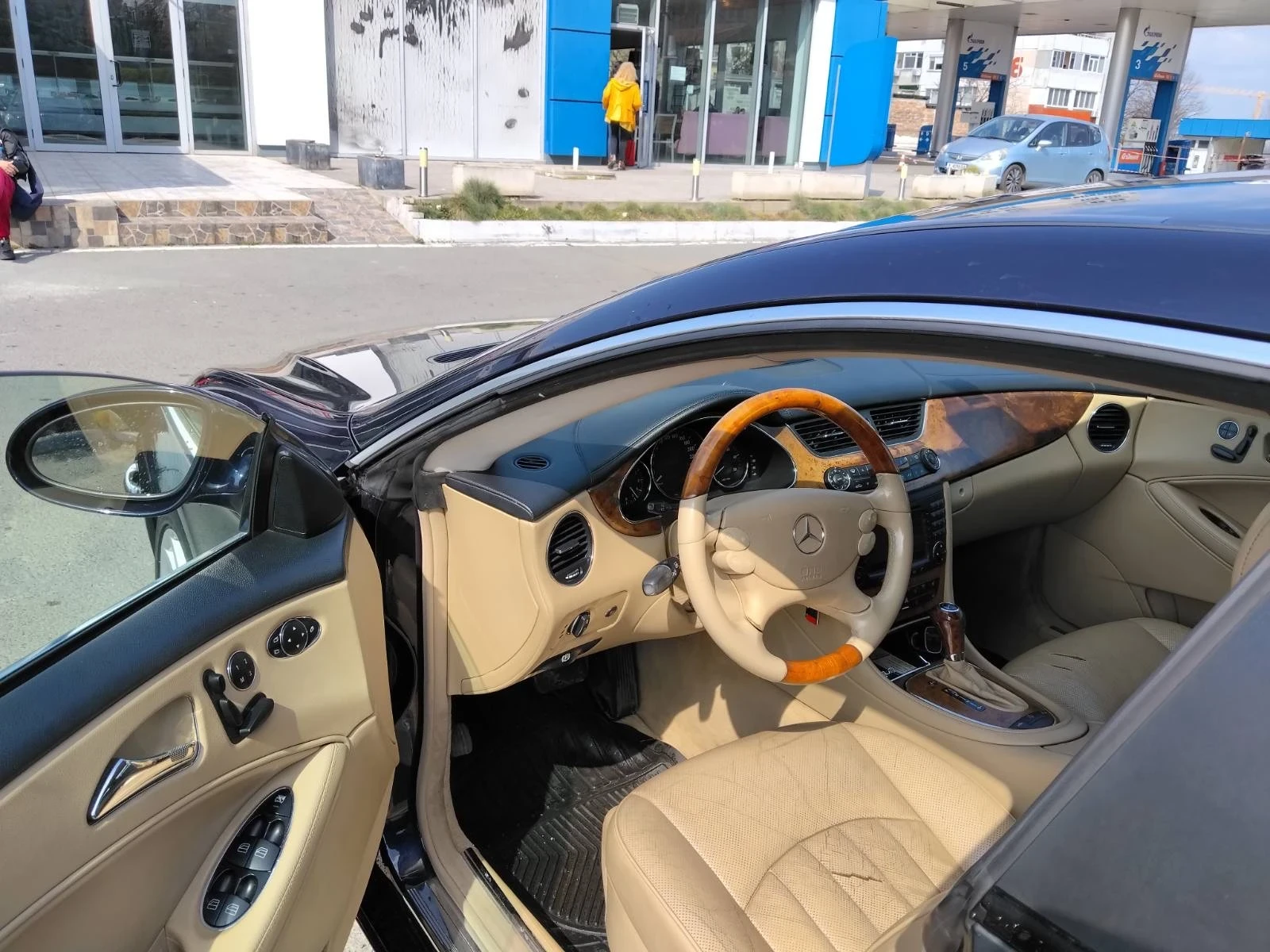 Mercedes-Benz CLS 320, снимка 8 - Автомобили и джипове - 56264272
