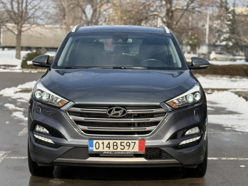 Hyundai Tucson 2.0 CRDi Plena 4WD, снимка 1 - Автомобили и джипове - 48713144