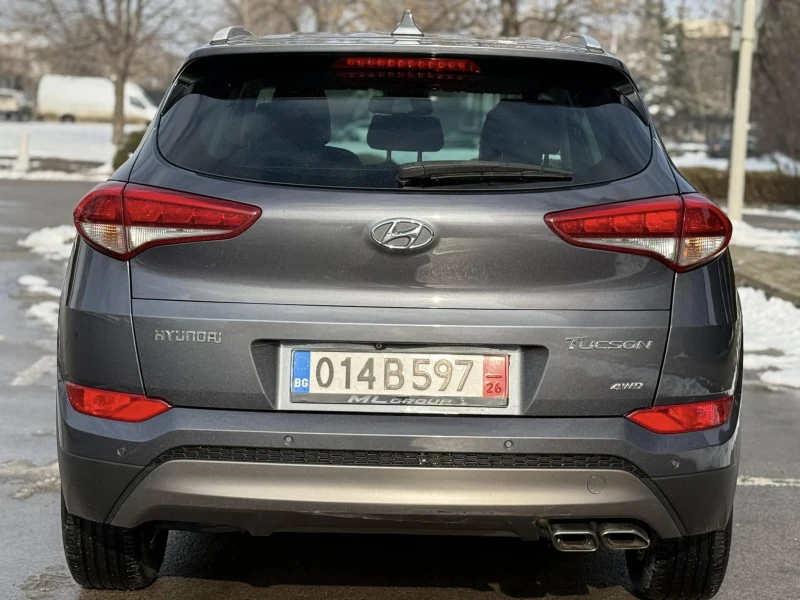 Hyundai Tucson 2.0 CRDi Plena 4WD, снимка 5 - Автомобили и джипове - 48713144