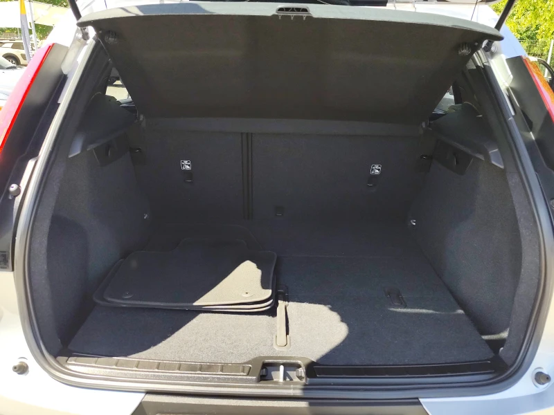 Volvo XC40 2.0D* FULL-LED* NAVI* EURO 6D* , снимка 11 - Автомобили и джипове - 50793090