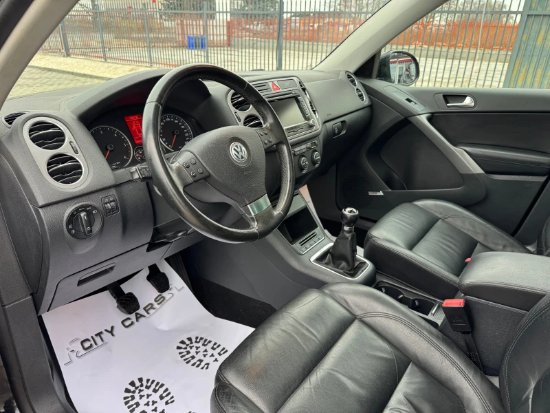VW Tiguan 4Motion 2.0 TDI-, снимка 10 - Автомобили и джипове - 53053620