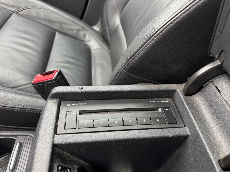 VW Tiguan 4Motion 2.0 TDI-, снимка 15 - Автомобили и джипове - 53053620