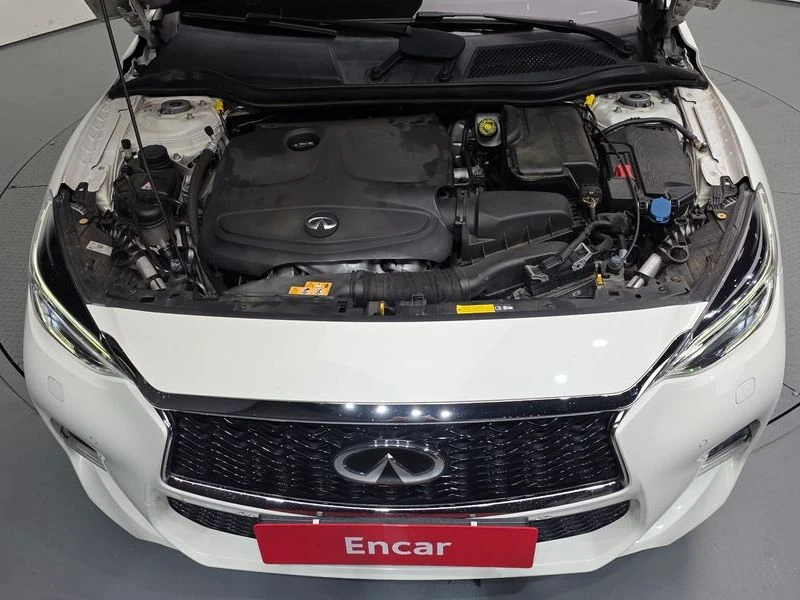 Infiniti Q30 2.0 Automatic ПОДГРЕВ* ПАНОРАМА* КАМЕРИ, снимка 6 - Автомобили и джипове - 55980839