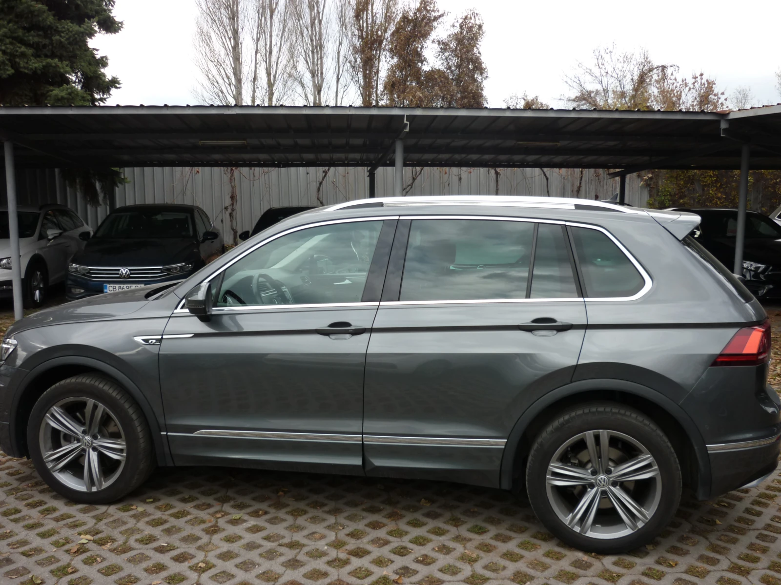 VW Tiguan 2.0 TDI R-Line - изображение 8