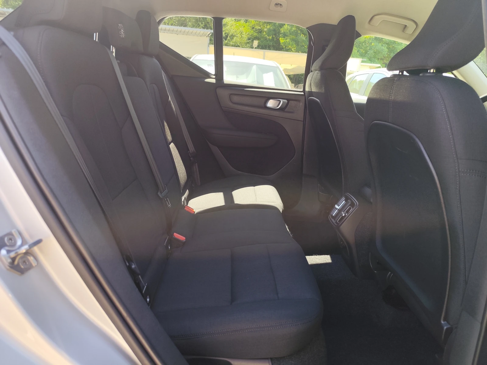 Volvo XC40 2.0D* FULL-LED* NAVI* EURO 6D*  | Mobile.bg   12