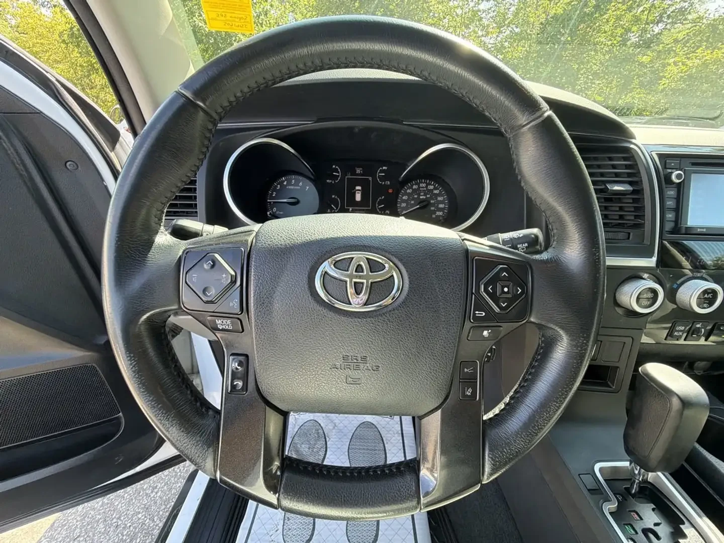 Toyota Sequoia 5.7* V8* �������* ������* ������*  | Mobile.bg � ����������� 10