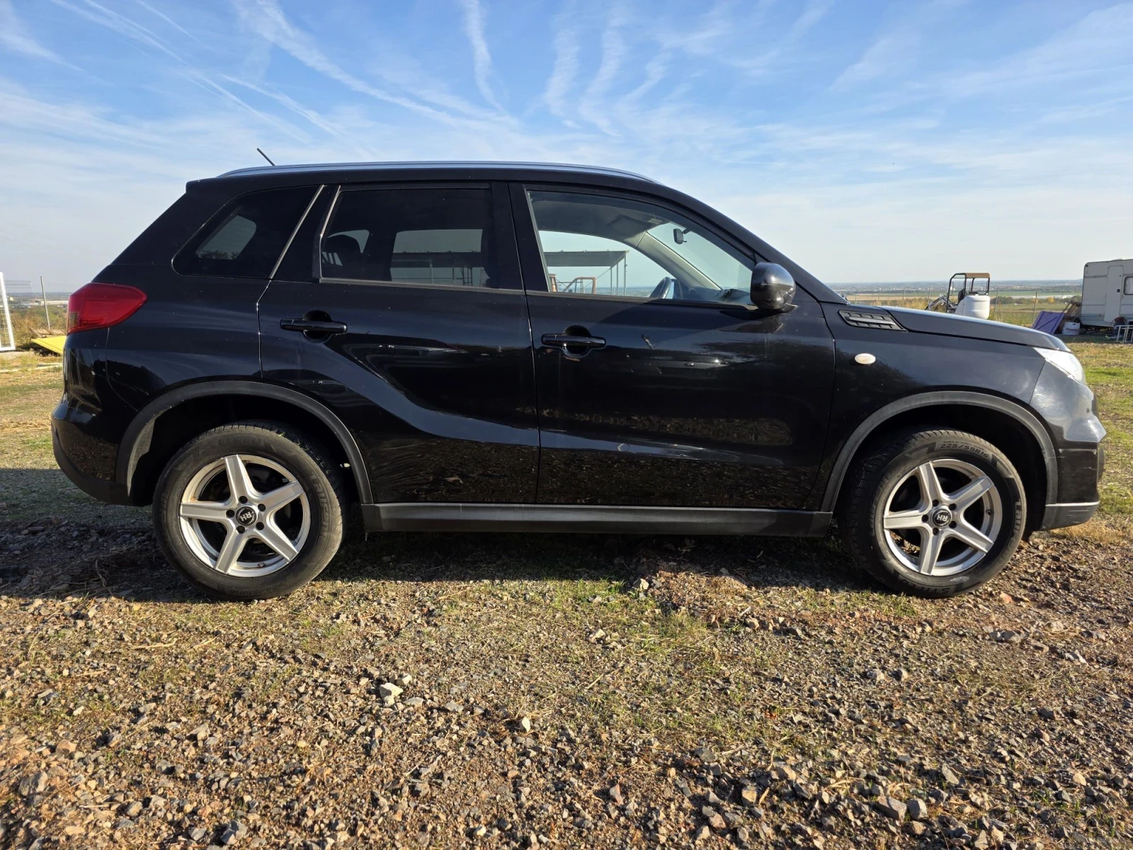 Suzuki Vitara 1.6 бензин , снимка 4 - Автомобили и джипове - 56584706