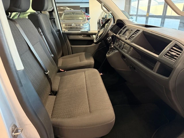 VW Caravelle 2.0 TDI 150 CV COMFORT AUT. E6, снимка 13 - Бусове и автобуси - 54555238