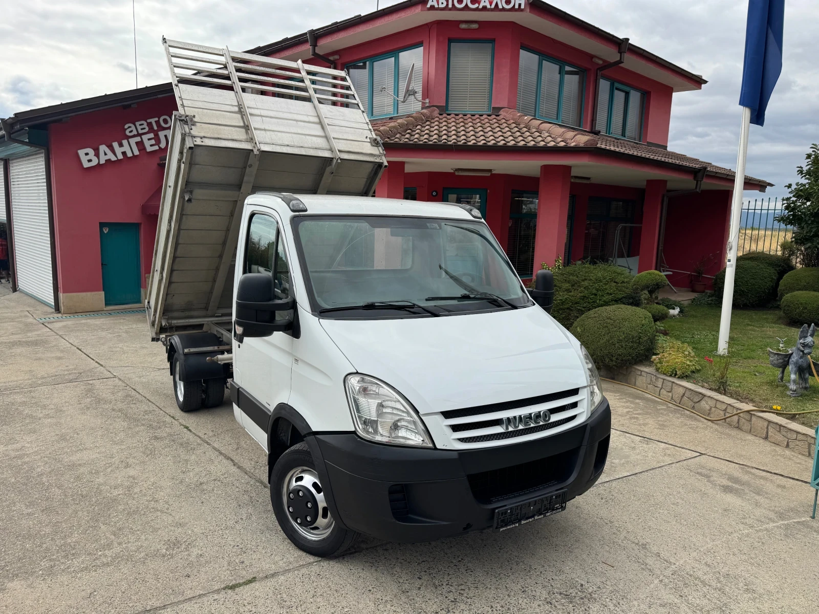 Iveco Daily 3.0HPI* 35C15* Тристранен самосвал* 3.20 метра кош - изображение 2