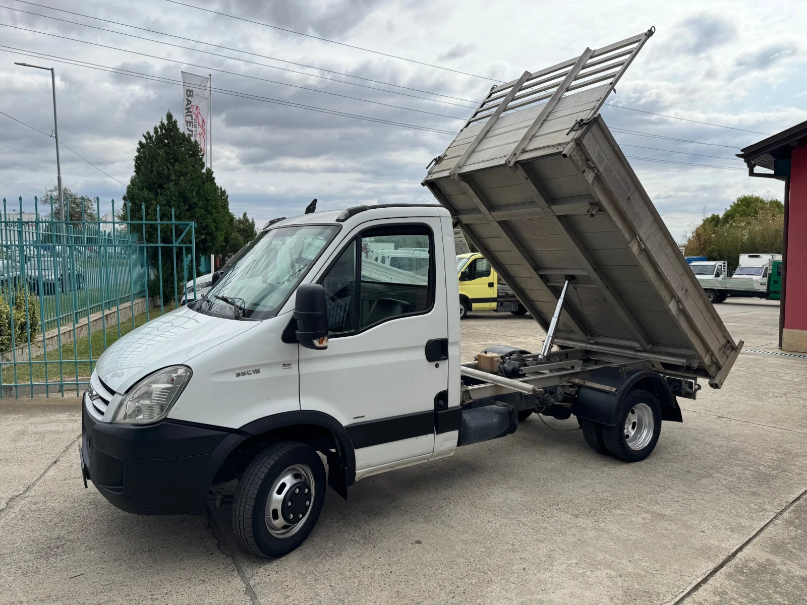 Iveco Daily 3.0HPI* 35C15* Тристранен самосвал* 3.20 метра кош - изображение 3