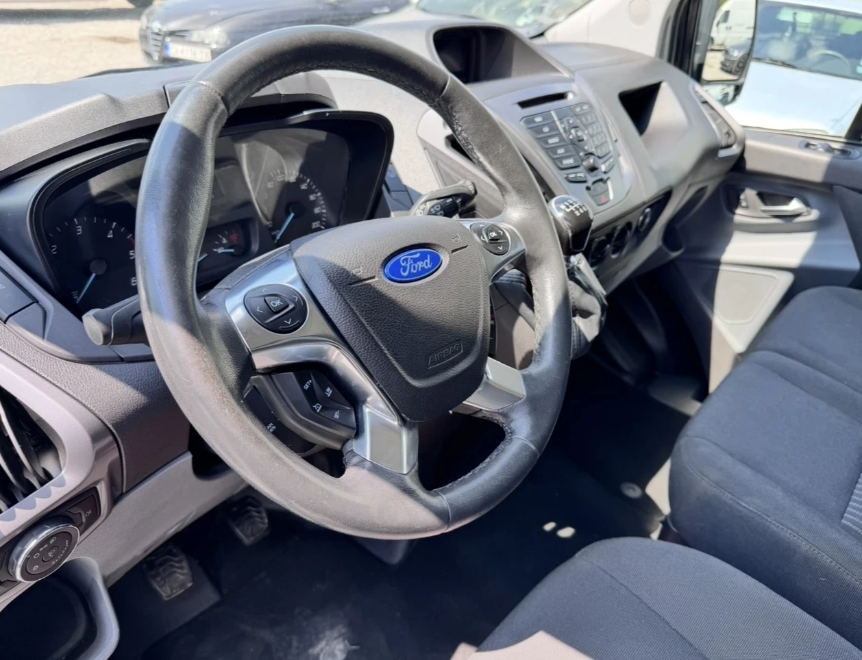 Ford Transit Custom Холандия. Много екстри, снимка 11 - Бусове и автобуси - 54651275