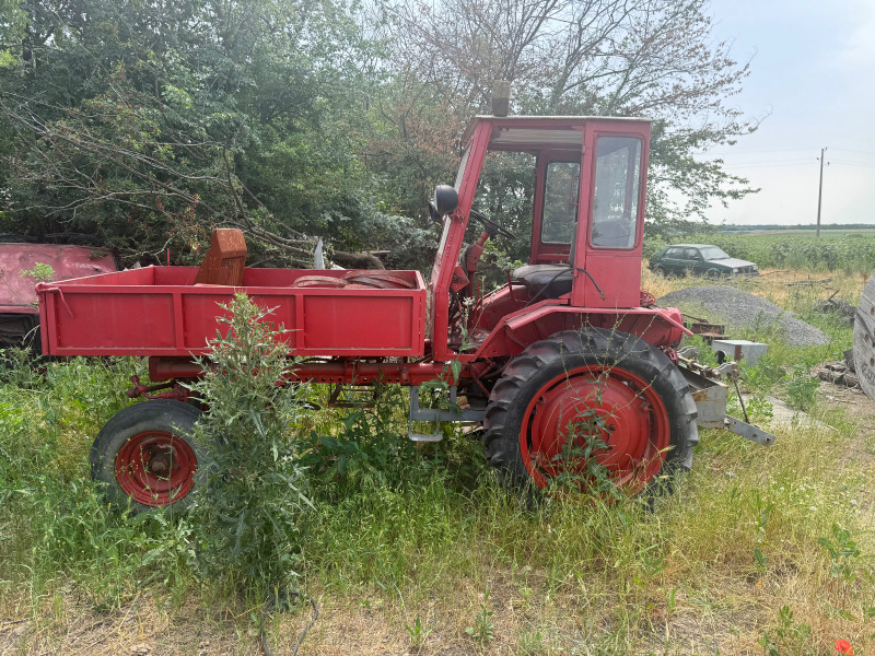 Трактор Т T16, снимка 1 - Селскостопанска техника - 46411089