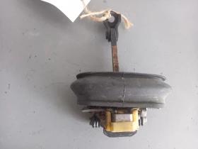 Панта врата ограничителна предна лява Рено Лагуна (б)