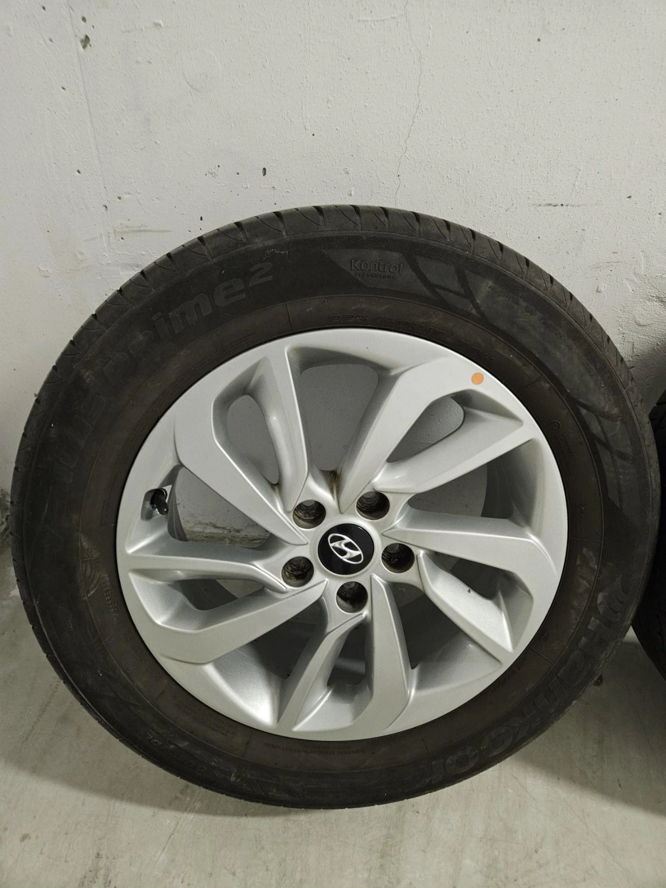 Гуми с джанти Hankook 225/60R18, снимка 4 - Гуми и джанти - 55172824