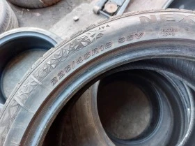 Гуми Зимни 225/45R18, снимка 5 - Гуми и джанти - 41078972