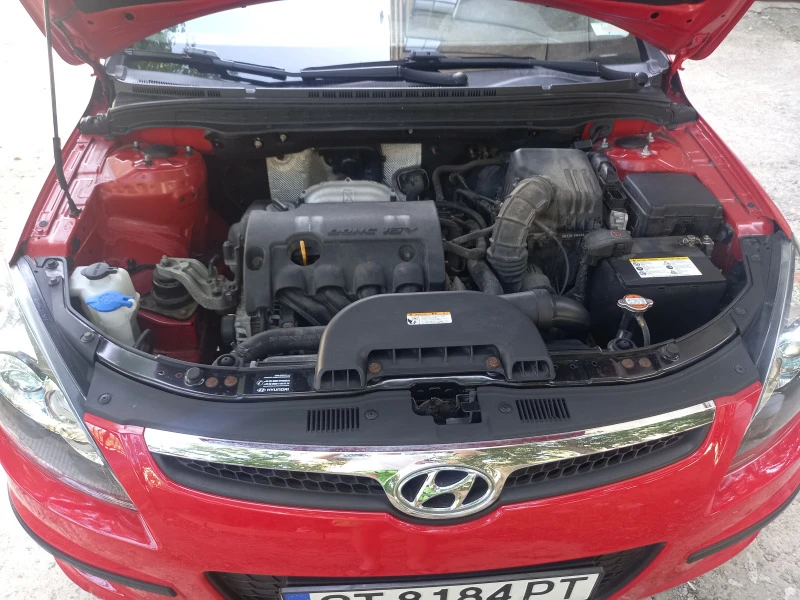 Hyundai I30 1.4i, снимка 12 - Автомобили и джипове - 47647504