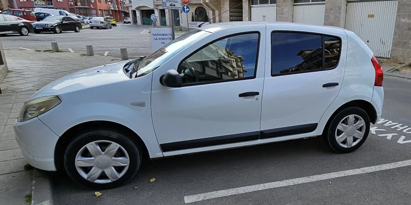 Dacia Sandero, снимка 5 - Автомобили и джипове - 47131255