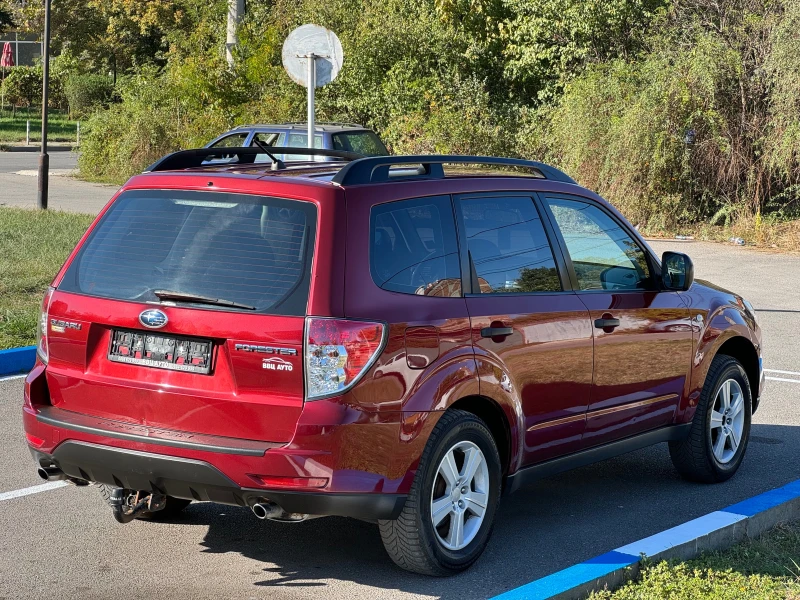 Subaru Forester 2.0Бензин/4х4/Сервизна история! , снимка 5 - Автомобили и джипове - 47398831