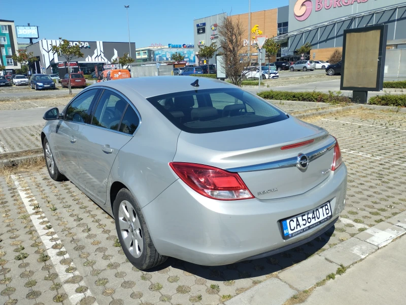 Opel Insignia, снимка 2 - Автомобили и джипове - 47973741