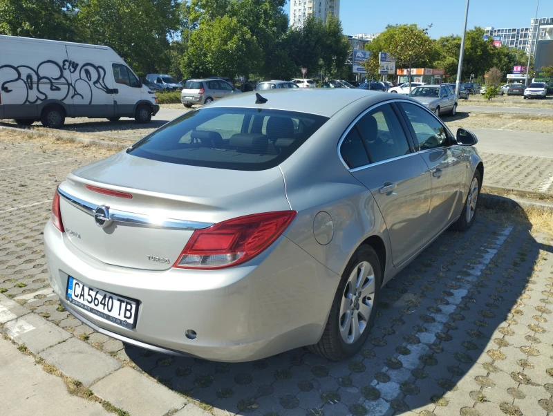 Opel Insignia, снимка 3 - Автомобили и джипове - 47973741