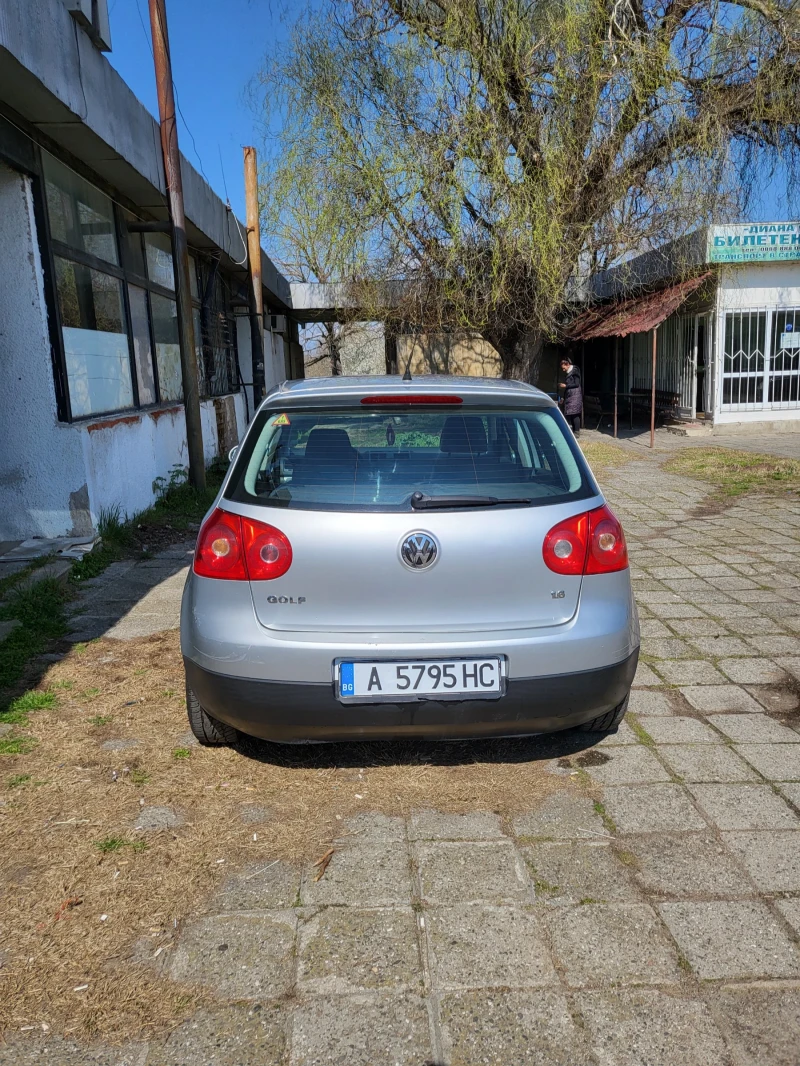 VW Golf, снимка 4 - Автомобили и джипове - 48493571