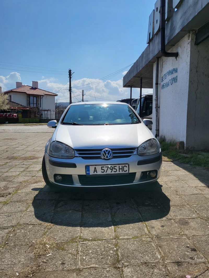 VW Golf, снимка 1 - Автомобили и джипове - 48493571