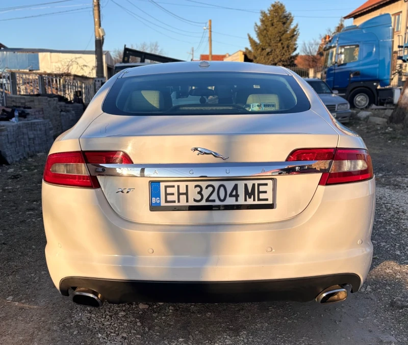 Jaguar Xf, снимка 4 - Автомобили и джипове - 49084745