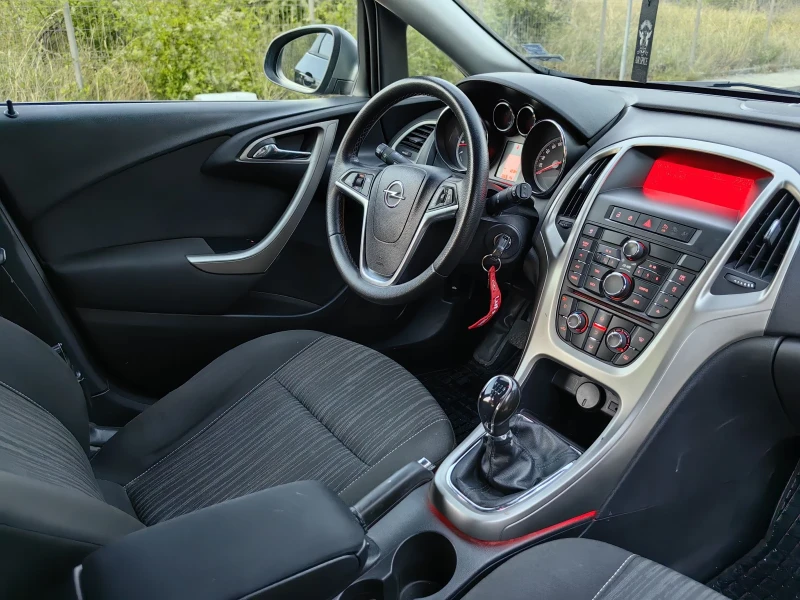 Opel Astra 1.4 i ГАЗ, снимка 11 - Автомобили и джипове - 51110628